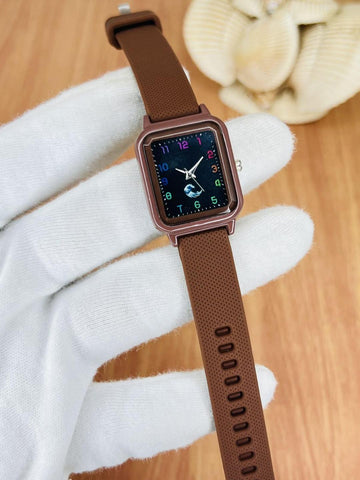 Stylish slim watch for ladies modern design