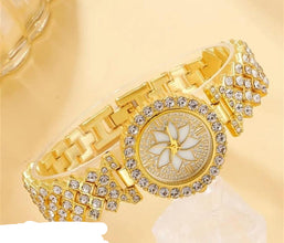Stylish watch golden band daimond women fashion