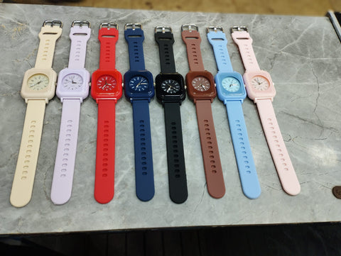 2025 Curren Rubbar Belt Ladies Watch elegent desing